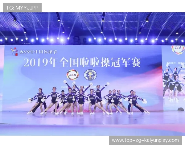 体操俱乐部组织学员参与城市文化节提升项目曝光，体操训练基地